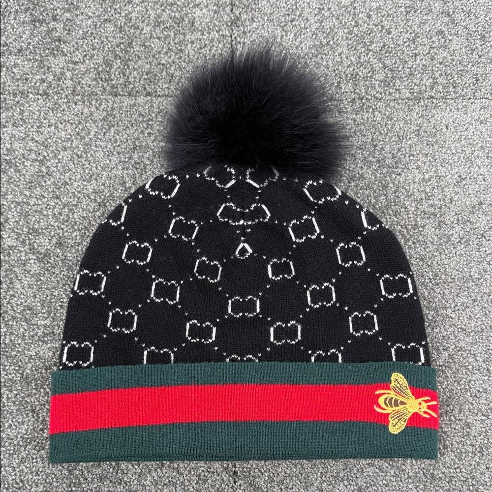 Mitchie's Hat Wool Peter Glenn Chain Bee Black Red Green Stripe Real Fox Fur Pom